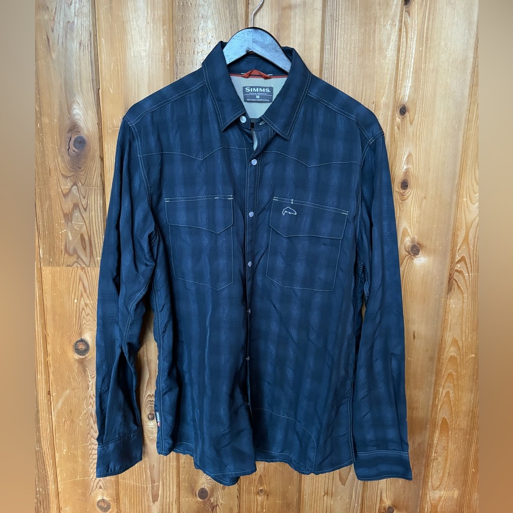 Simms fishing shirt. Used once. Size M.